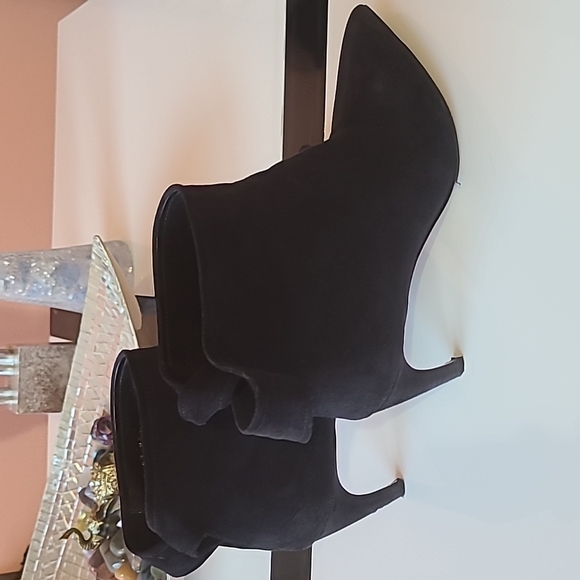 Ladies ankle booties - Picture 3 of 16